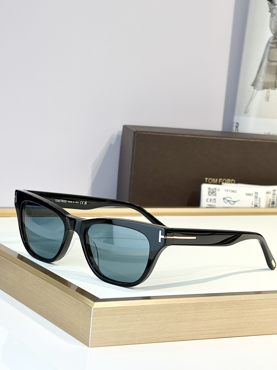 TOM FORDMODEL：TF1362SIZE：53口16-145
