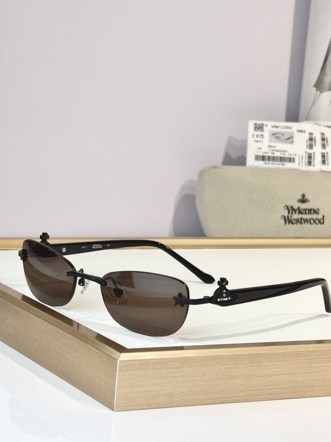 Vivienne WestwoodMod ：VW12202Size ：54口16-140
