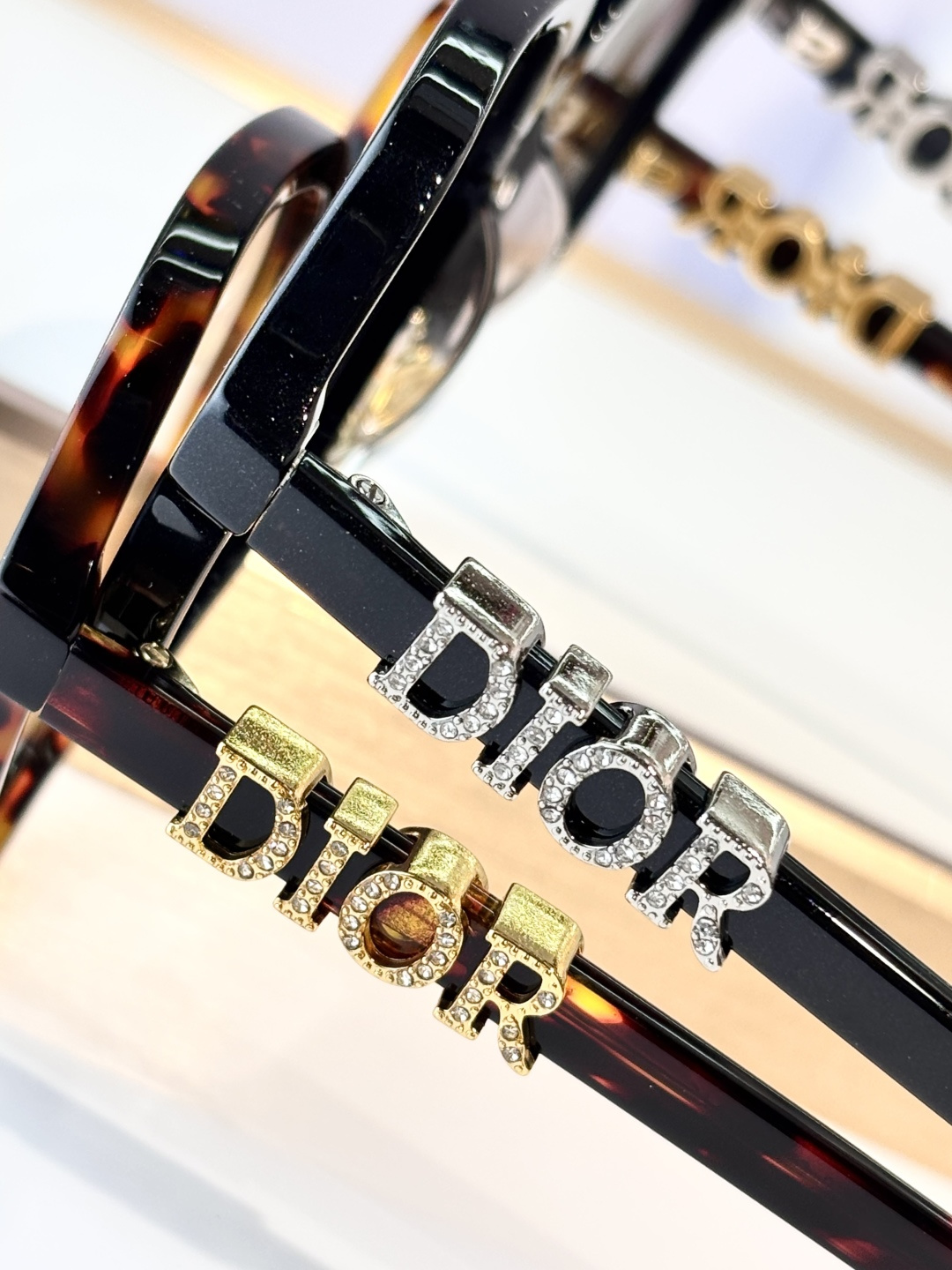 DIORMODEL: Treasure S1ISIZE:55口18-145