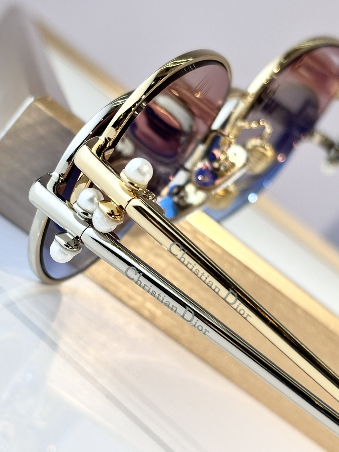 DIORMOD：Diortriba1es S2USize：55口18-140