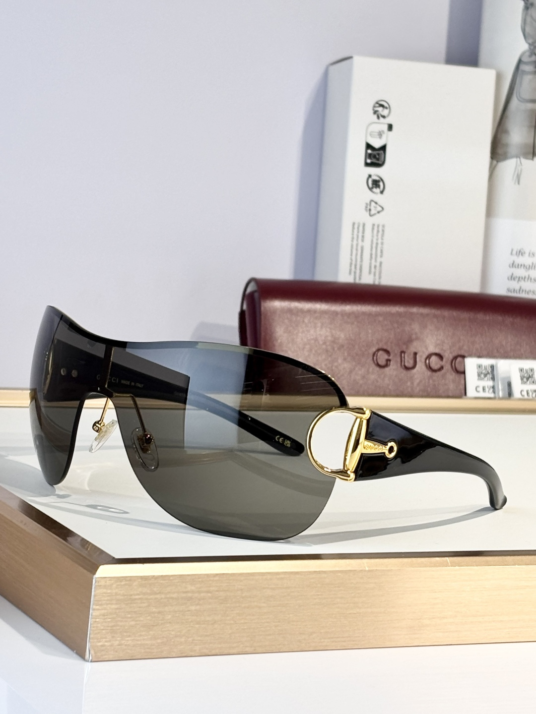 GUCCIOversize MODEL：GG2174SSIZE：140口115