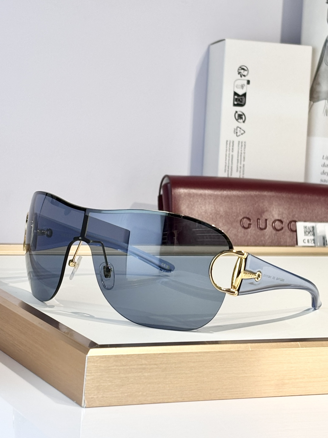 GUCCIOversize MODEL：GG2174SSIZE：140口115