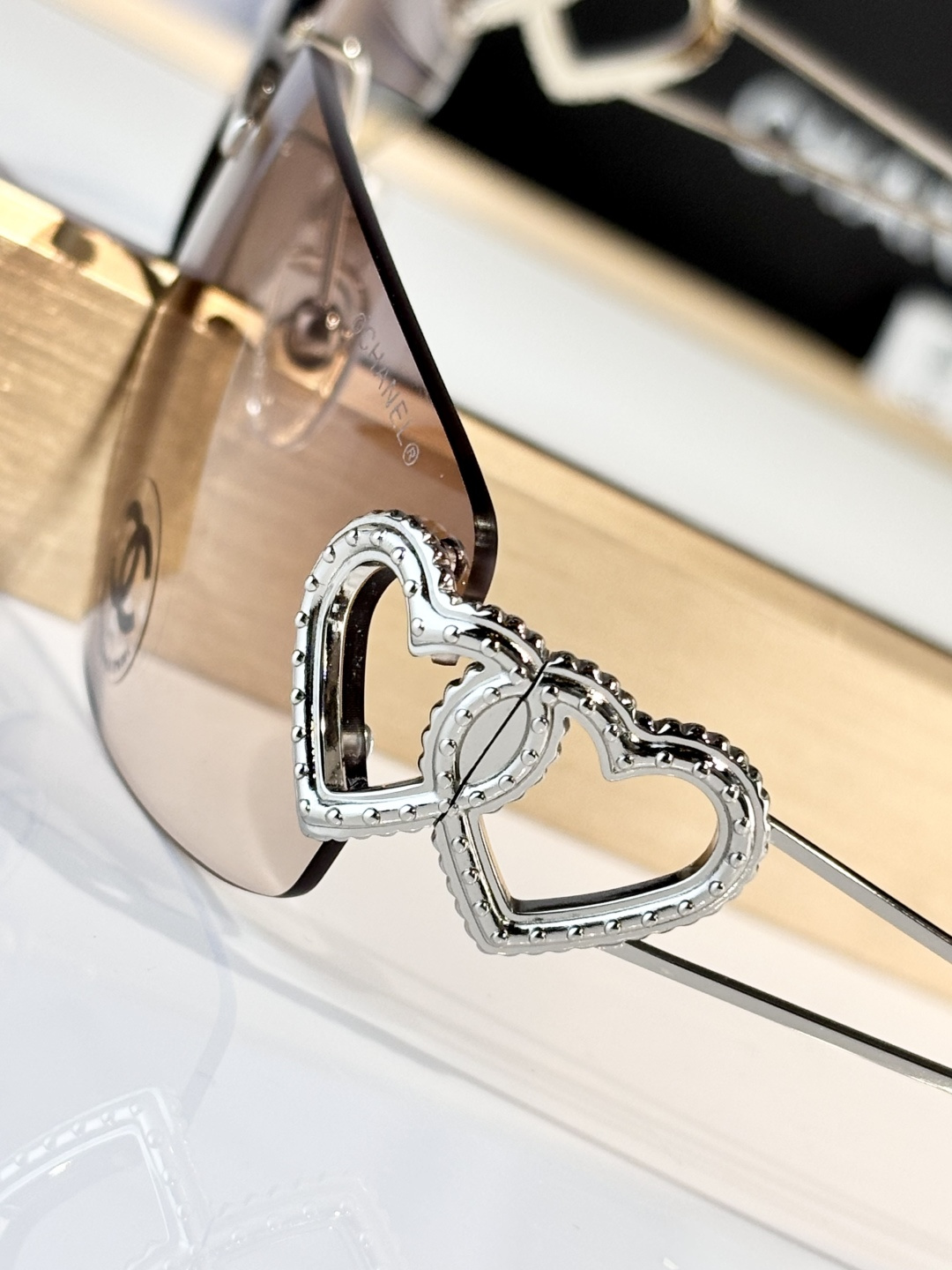 CHANELMODEL：CH4082SIZE：63口17-125