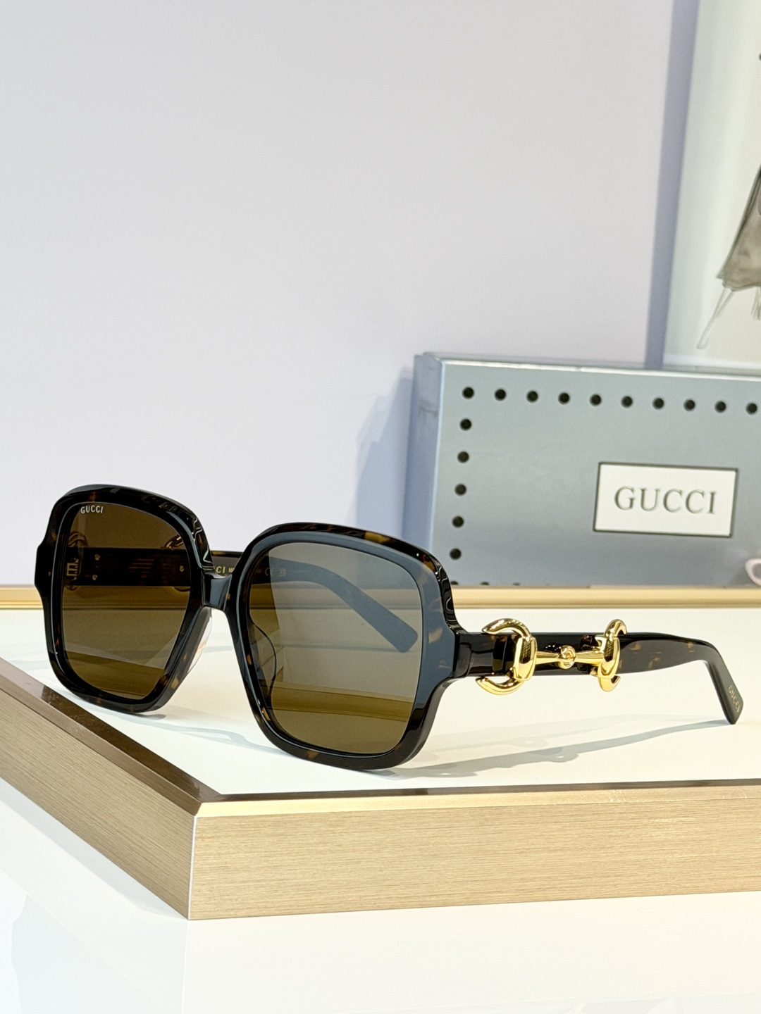 GUCCIoversizedMOD：GG2215SSize：57口16-140