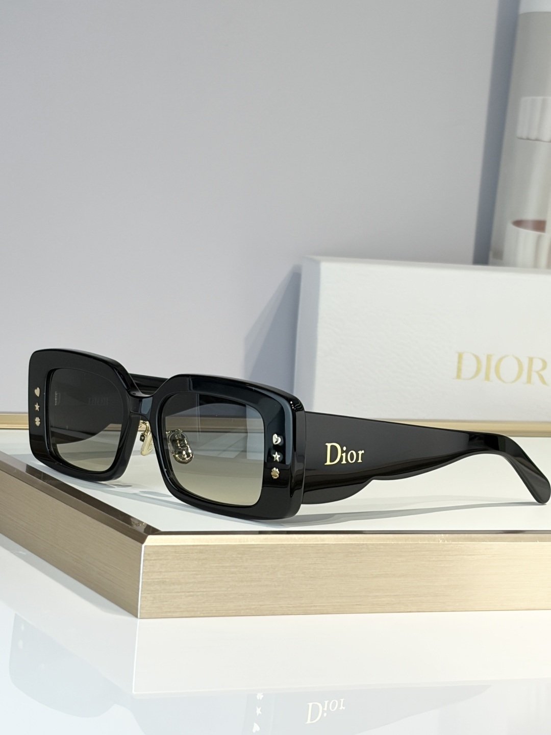 DiorMOD：Dior LuckyCharms S1FSize：52口21-145