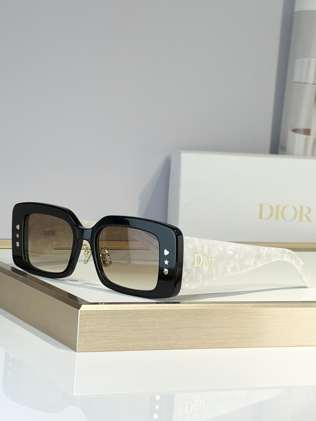 DiorMOD：Dior LuckyCharms S1FSize：52口21-145