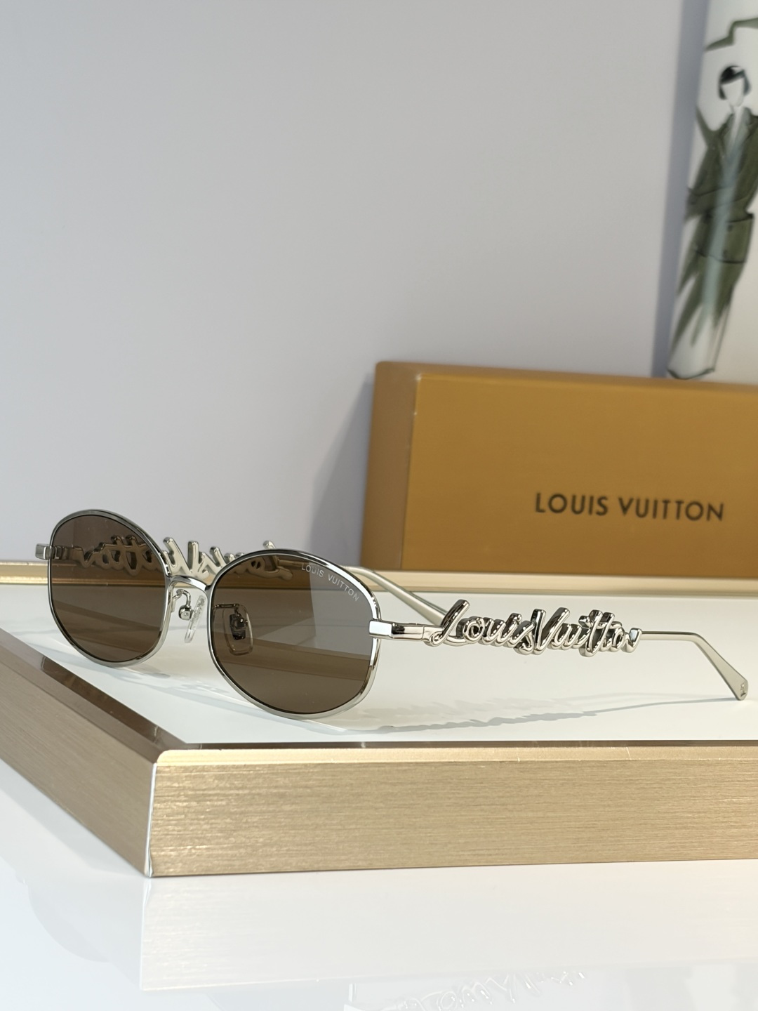 LOUIS VUITTO*MODEL：Z3193USize：56口19-140