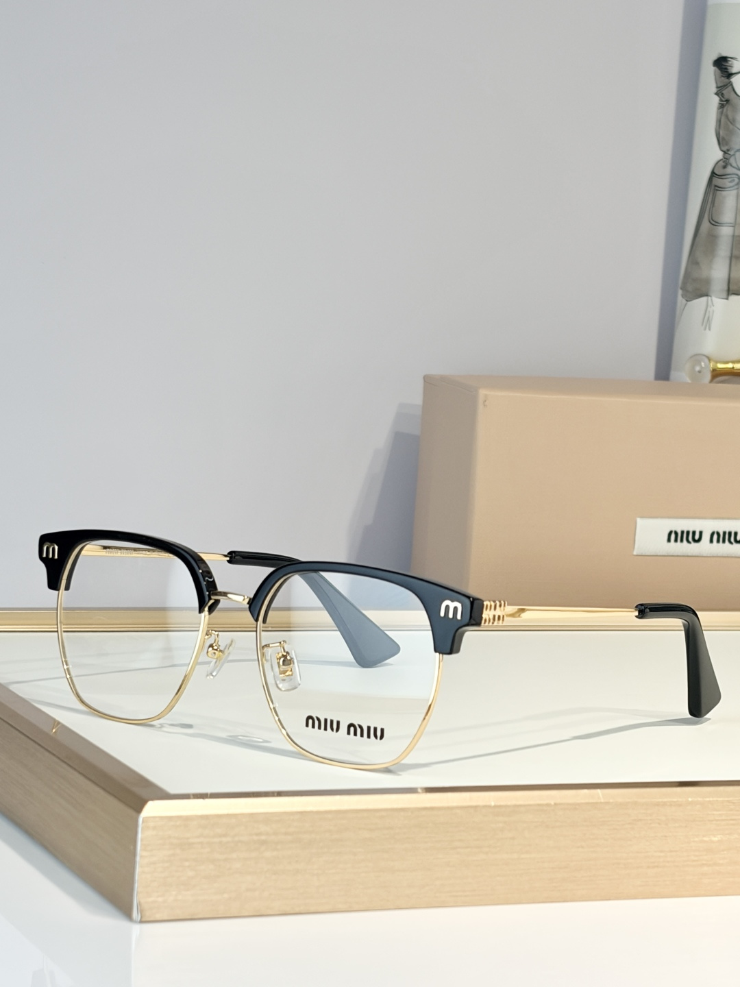 MIUMIUMOD:VMU71ZSSize:52口19-145