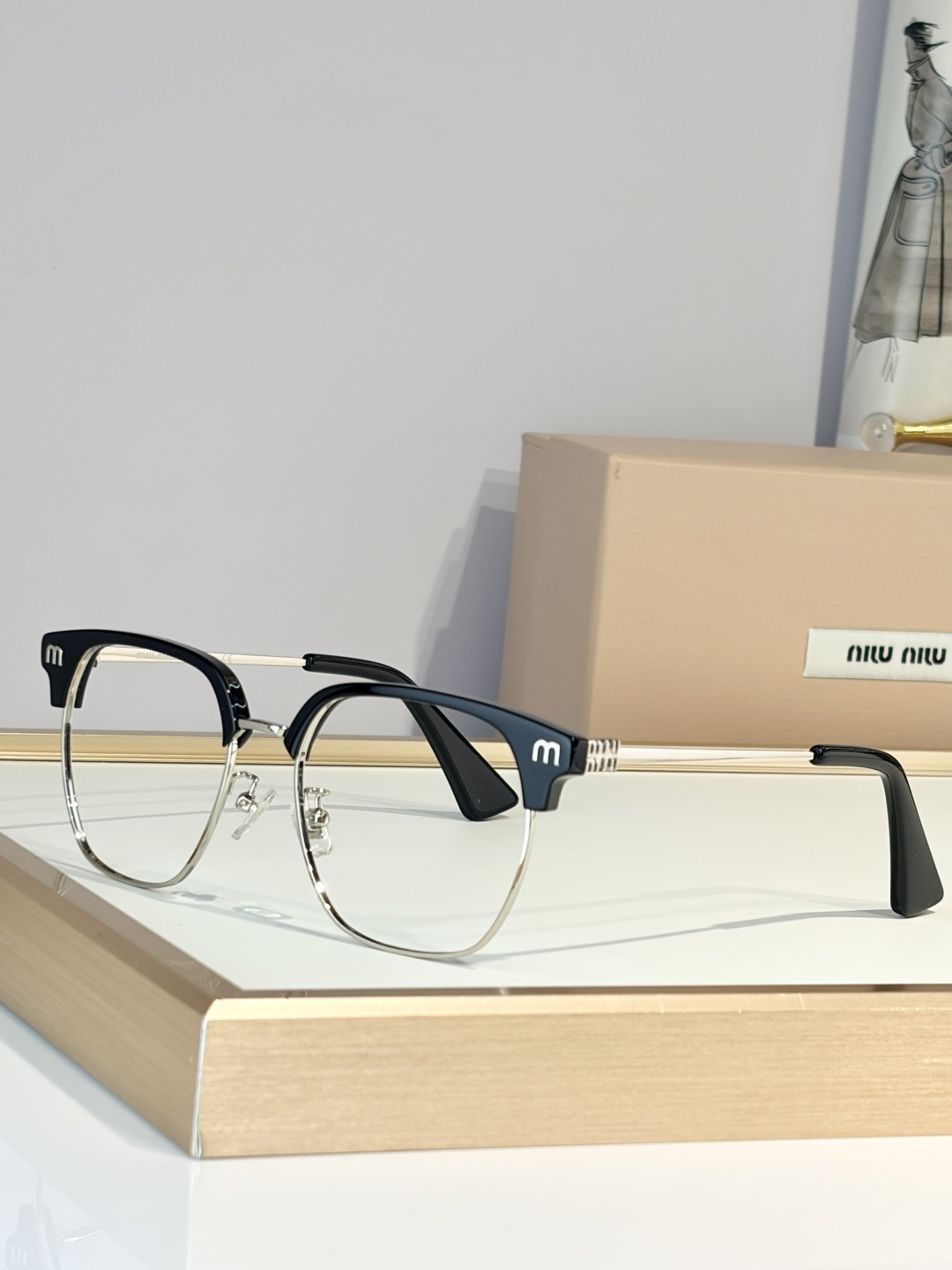 MIUMIUMOD:VMU71ZSSize:52口19-145