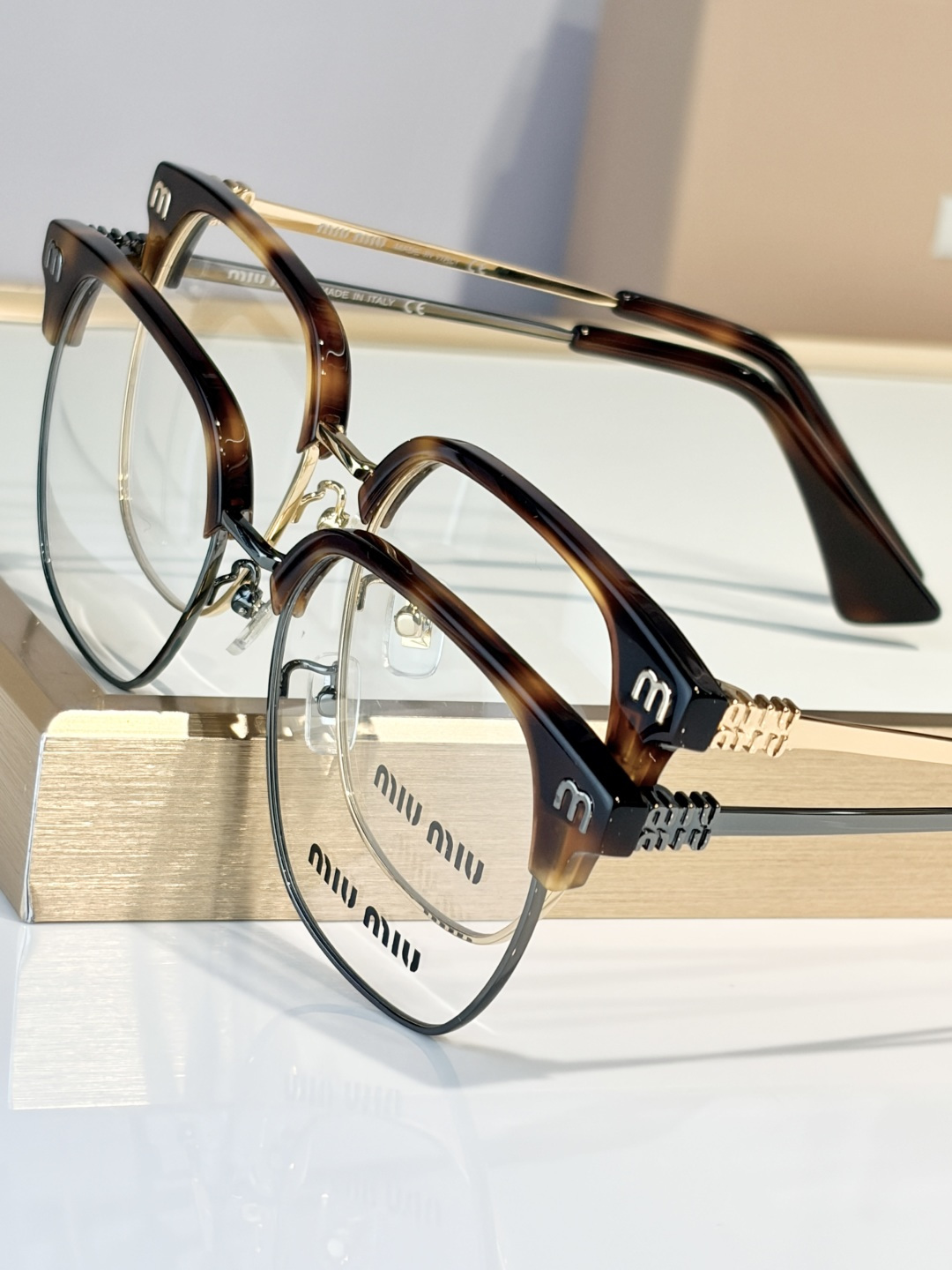 MIUMIUMOD:VMU71ZSSize:52口19-145