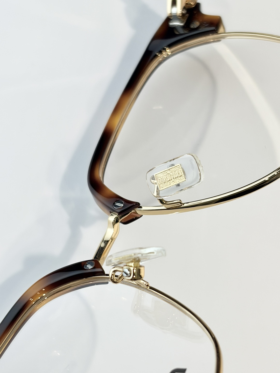 MIUMIUMOD:VMU71ZSSize:52口19-145