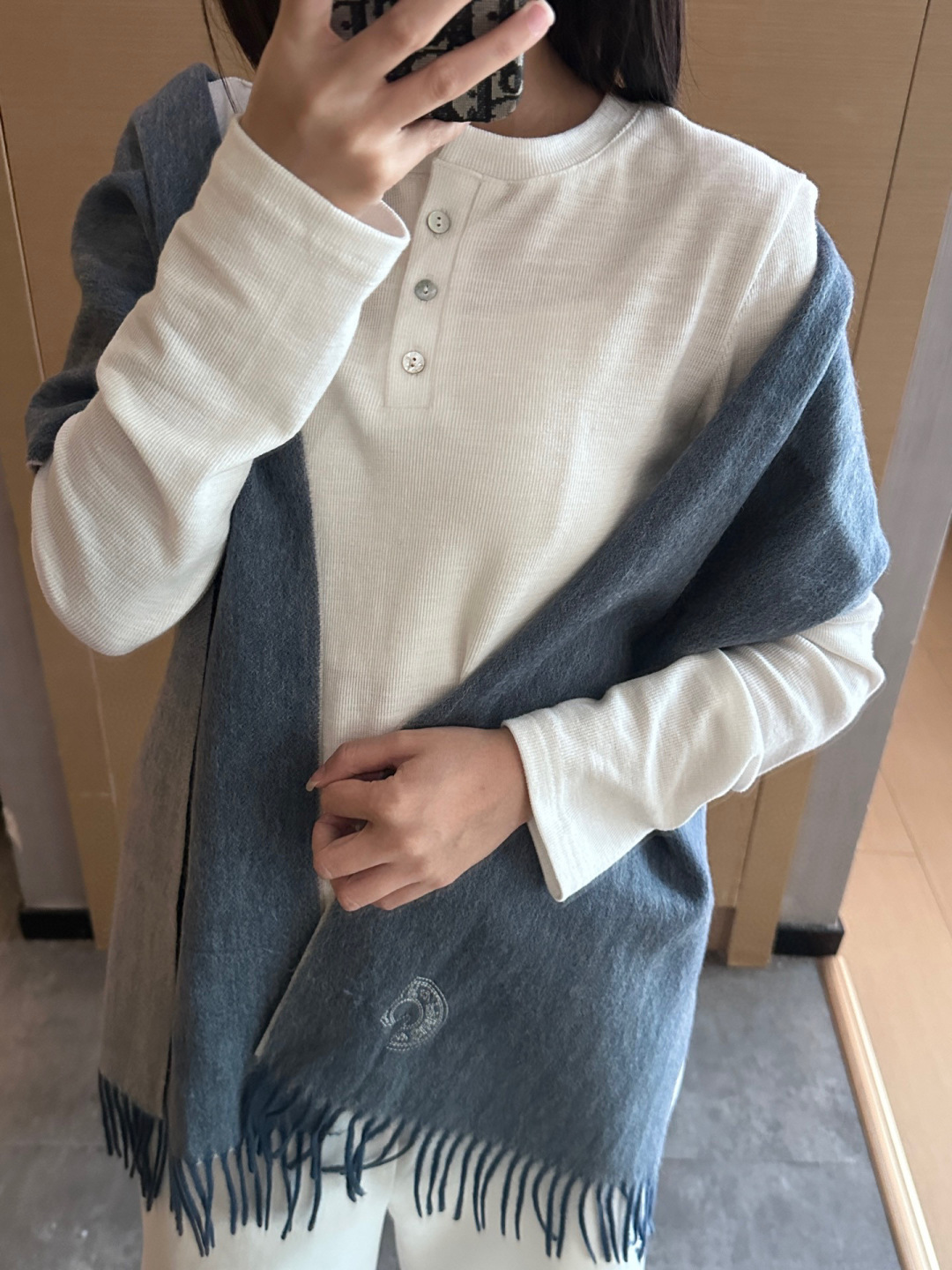 2025年Hermes · 爱马仕，难得一见的温柔配色，低调又不失优雅❗️】重点推荐❗️双边配色，一条围