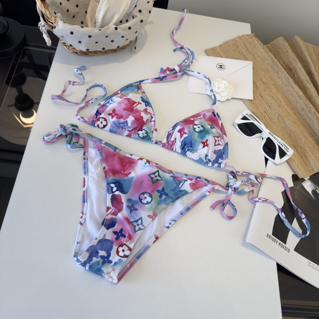 。LV路易威登比基尼👙❤️😍🥰适合多种场景的游泳衣🏊‍♀️海边 游泳池 温泉 水上乐园 漂流都可以😌内搭