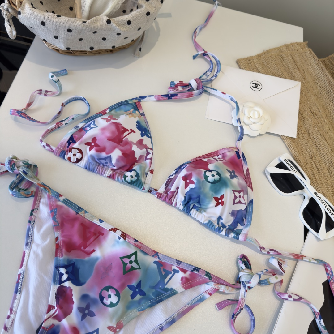。LV路易威登比基尼👙❤️😍🥰适合多种场景的游泳衣🏊‍♀️海边 游泳池 温泉 水上乐园 漂流都可以😌内搭