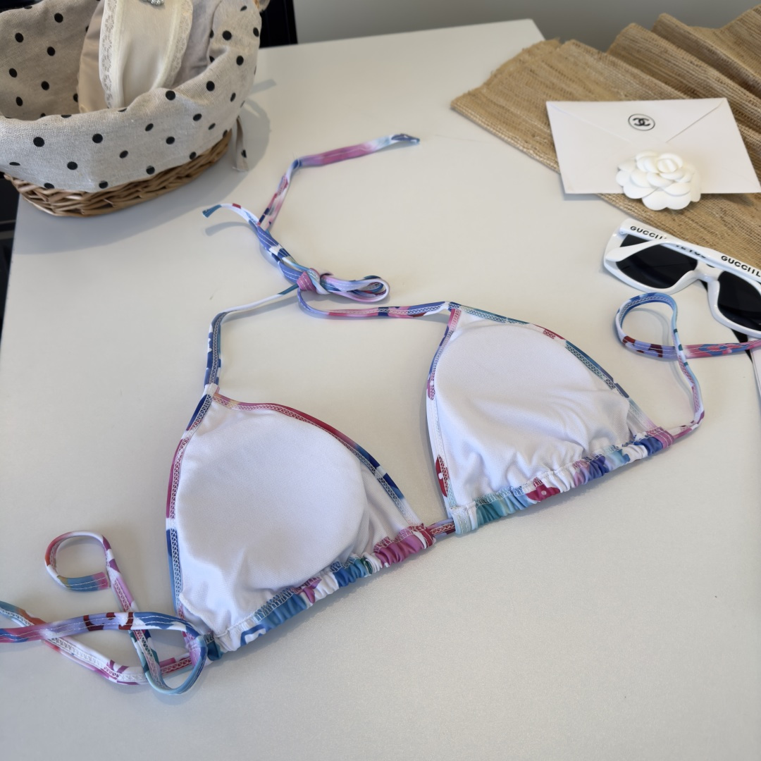 。LV路易威登比基尼👙❤️😍🥰适合多种场景的游泳衣🏊‍♀️海边 游泳池 温泉 水上乐园 漂流都可以😌内搭