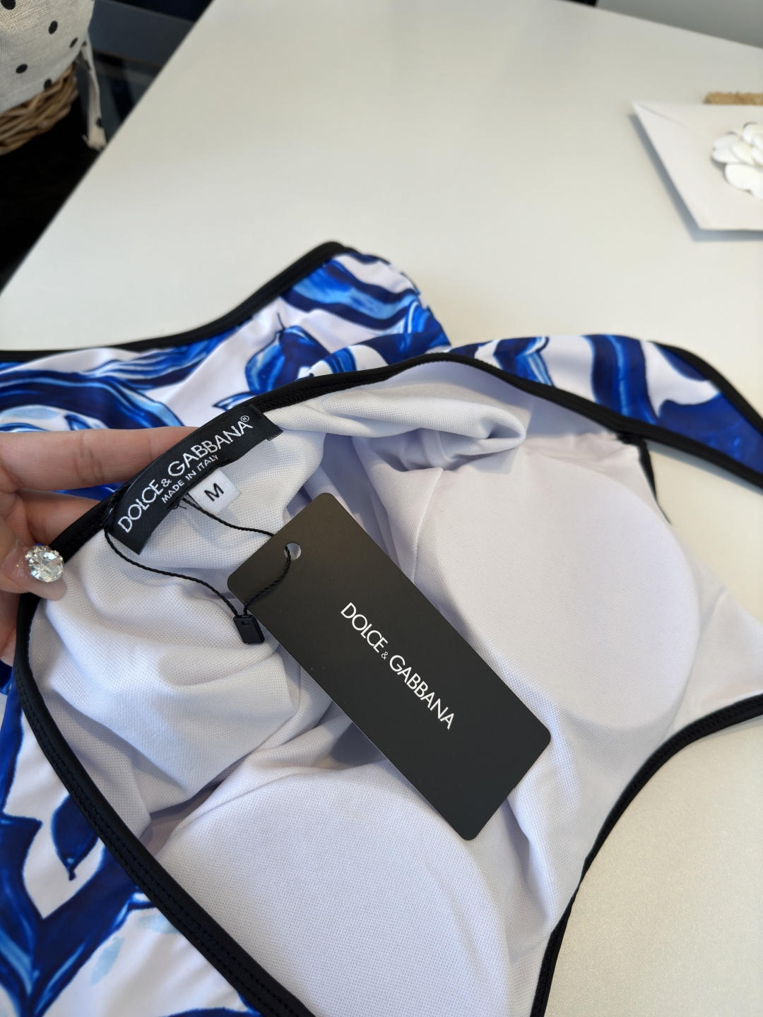 。D&G新款高弹力连体泳衣比基尼，青花瓷面料，S M L XL