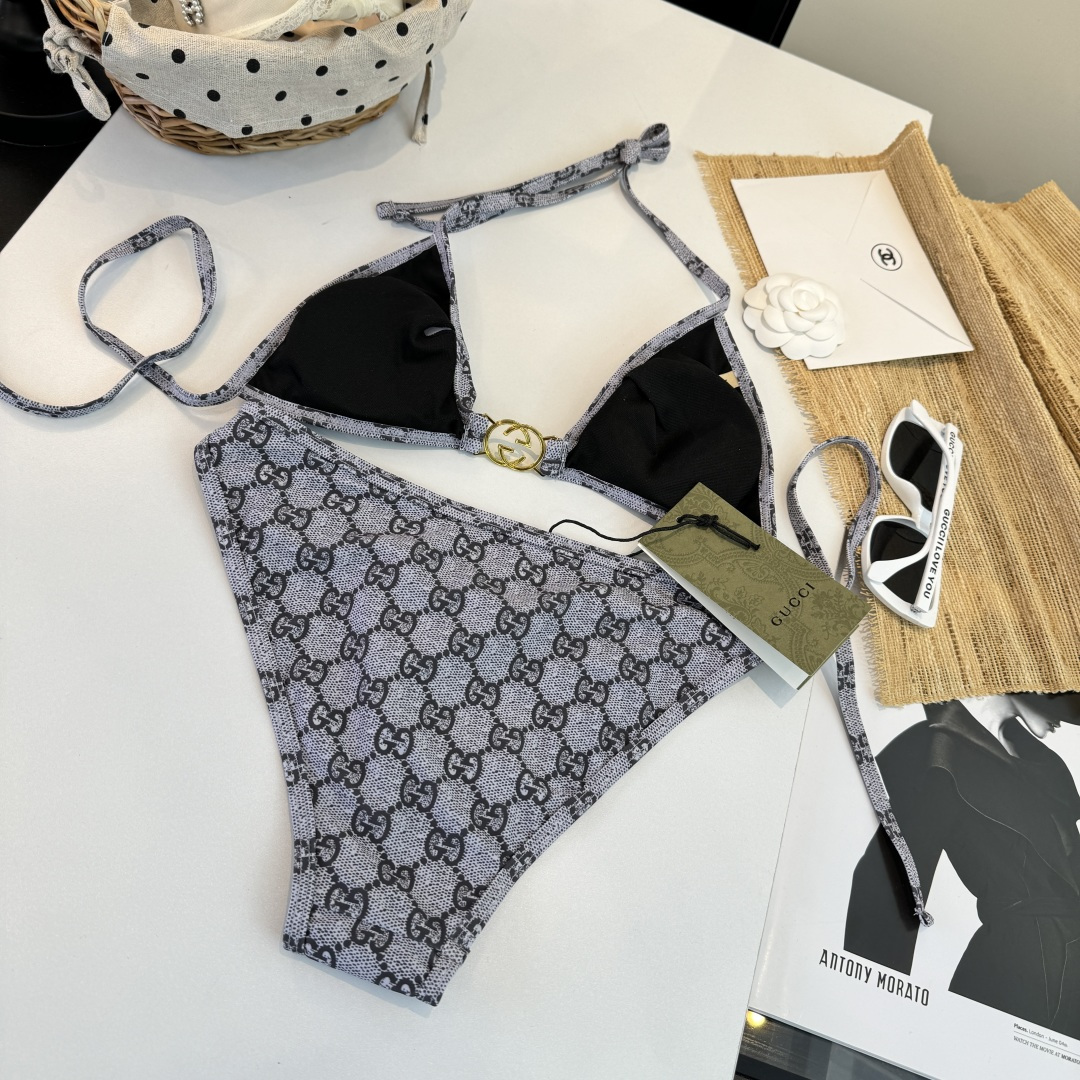 。Gucci古奇比基尼👙 上身超级棒！同步各大专柜发售，自然而然呈现时尚感！十分减龄，具有年轻活力。 码