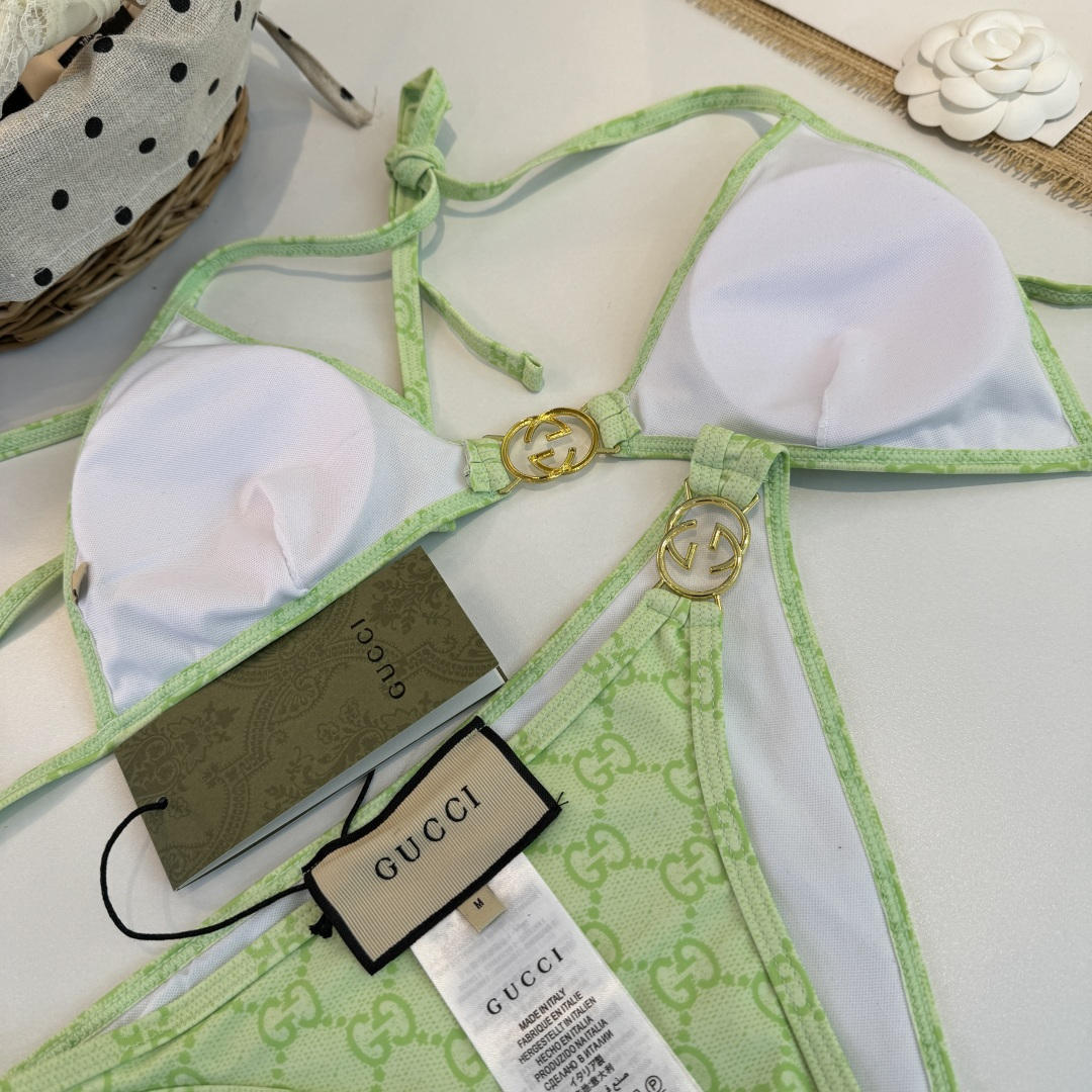 。Gucci古奇比基尼👙 上身超级棒！同步各大专柜发售，自然而然呈现时尚感！十分减龄，具有年轻活力。 码