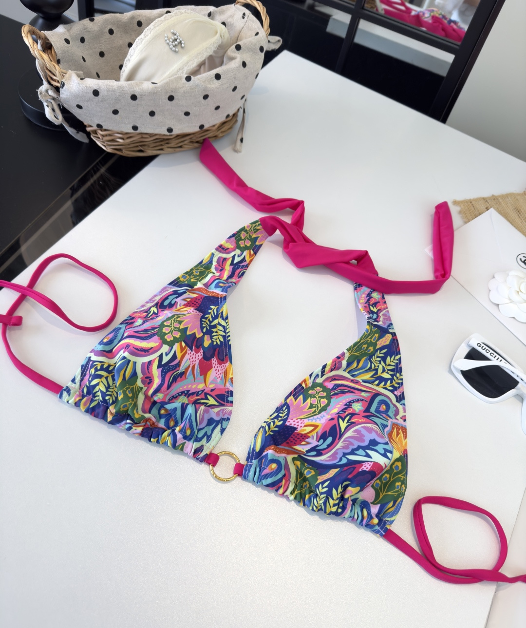 。范思哲比基尼👙❤️😍🥰适合多种场景的游泳衣🏊‍♀️海边 游泳池 温泉 水上乐园 漂流都可以😌内搭外穿也