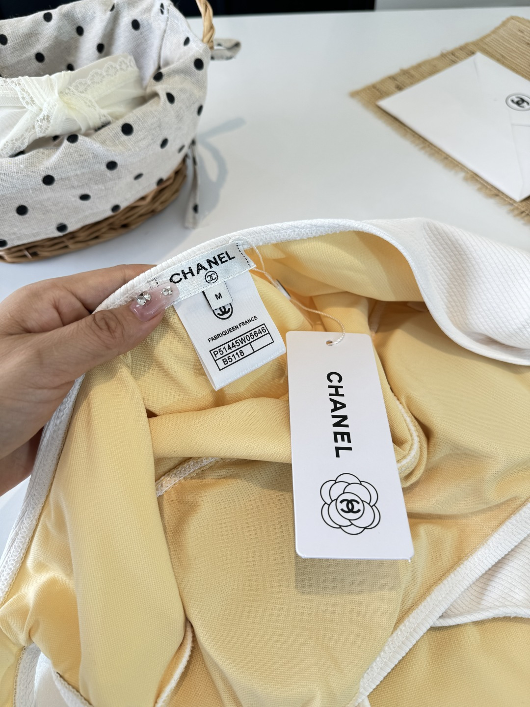 。Chanel 香奈儿连体泳衣 😍🥰适合多种场景的游泳衣🏊‍♀️海边 游泳池 温泉 水上乐园 漂流都可以