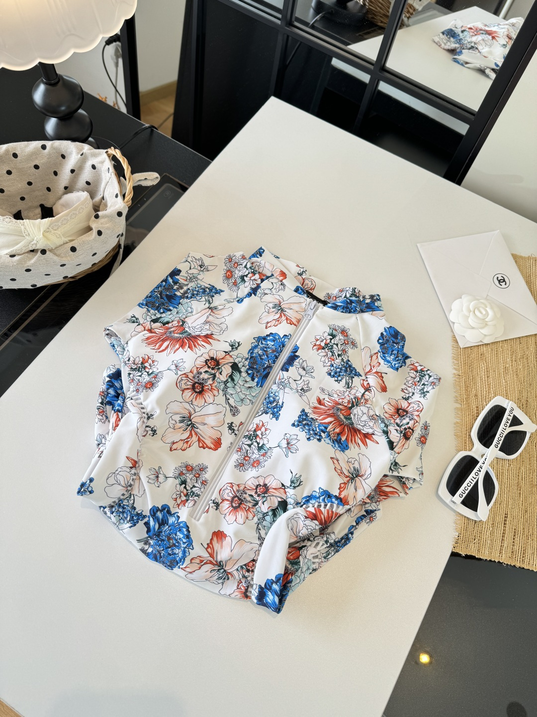 。D&G杜嘉班纳2026年新款潜水服，小心机泳衣，个性十足，超显水蛇腰，出游必备SM L XL