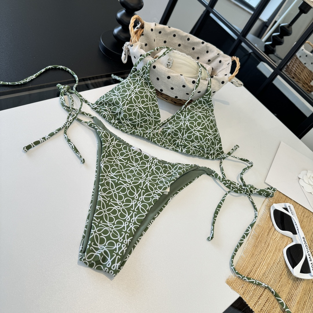 。罗意威LOEWE新款比基尼泳衣👙❤️😍🥰适合多种场景的游泳衣🏊‍♀️海边 游泳池 温泉 水上乐园 漂流