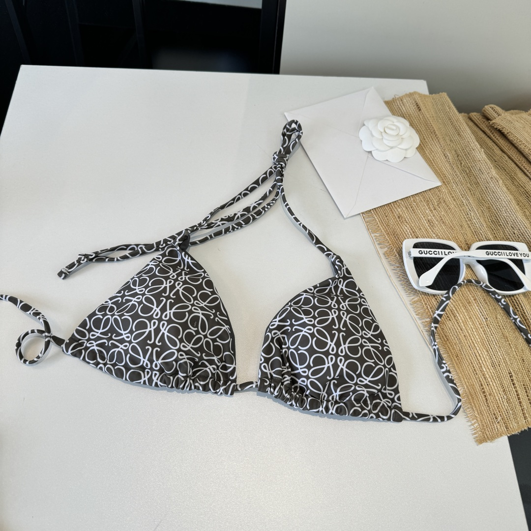 。罗意威LOEWE新款比基尼泳衣👙❤️😍🥰适合多种场景的游泳衣🏊‍♀️海边 游泳池 温泉 水上乐园 漂流