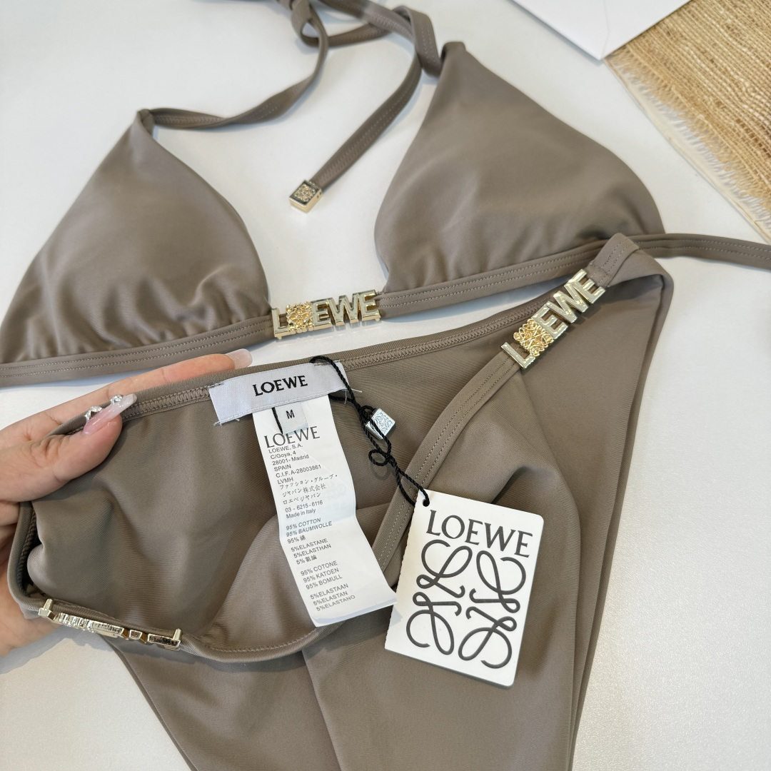 。罗意威LOEWE新款比基尼泳衣👙❤️😍🥰适合多种场景的游泳衣🏊‍♀️海边 游泳池 温泉 水上乐园 漂流