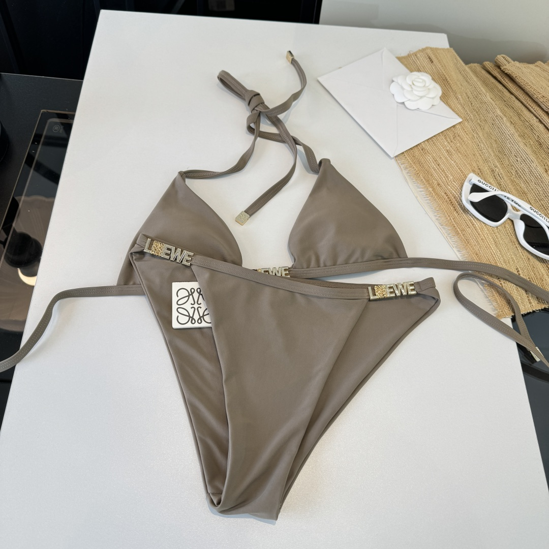 。罗意威LOEWE新款比基尼泳衣👙❤️😍🥰适合多种场景的游泳衣🏊‍♀️海边 游泳池 温泉 水上乐园 漂流