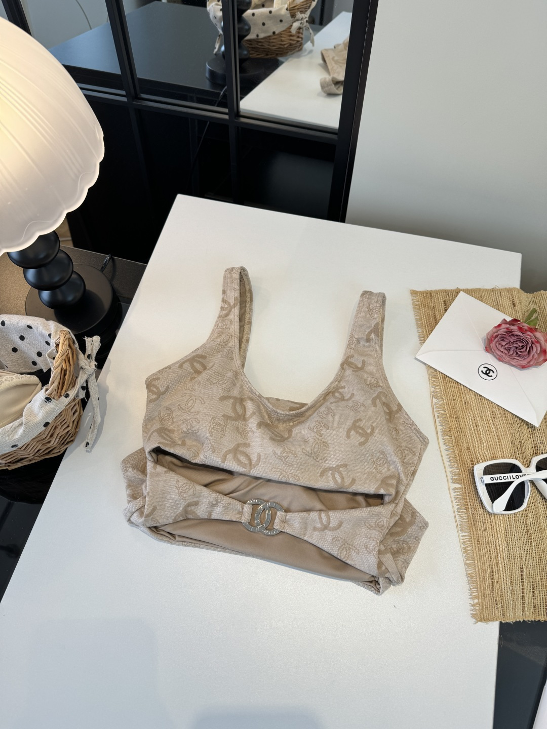 。Chanel 香奈儿连体泳衣 😍🥰适合多种场景的游泳衣🏊‍♀️海边 游泳池 温泉 水上乐园 漂流都可以