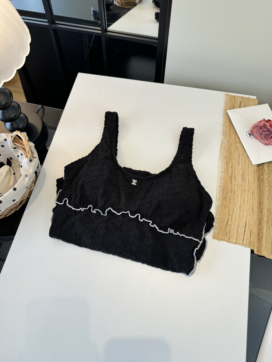 。Chanel 香奈儿连体泳衣 😍🥰适合多种场景的游泳衣🏊‍♀️海边 游泳池 温泉 水上乐园 漂流都可以