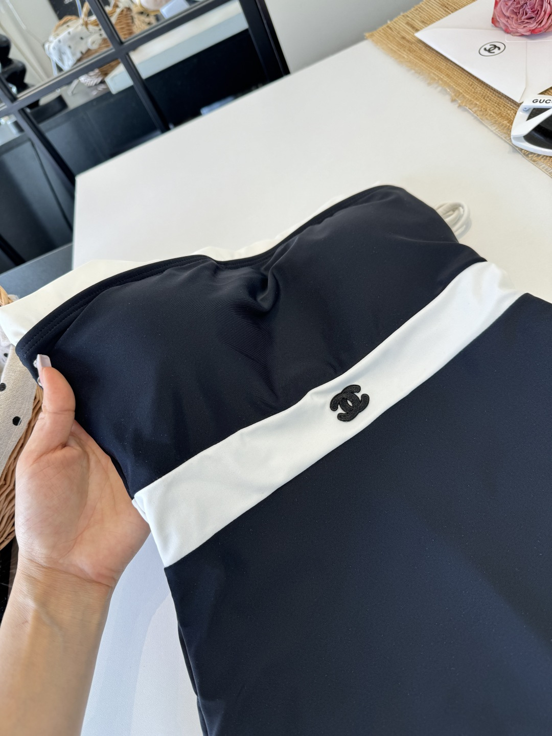 。Chanel香奈儿新款连体泳衣S M L XL