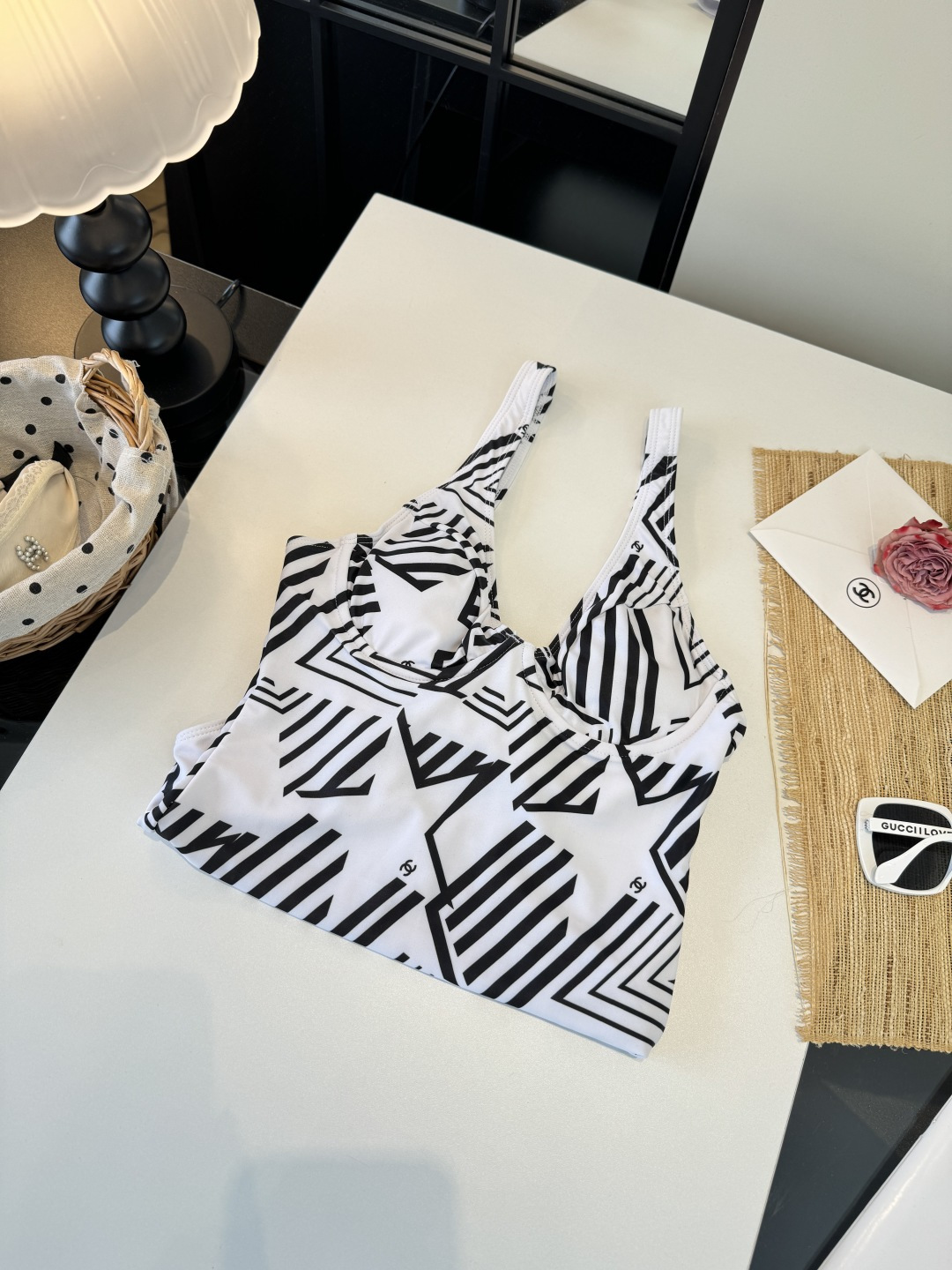 。Chanel香奈儿新款连体泳衣S M L XL