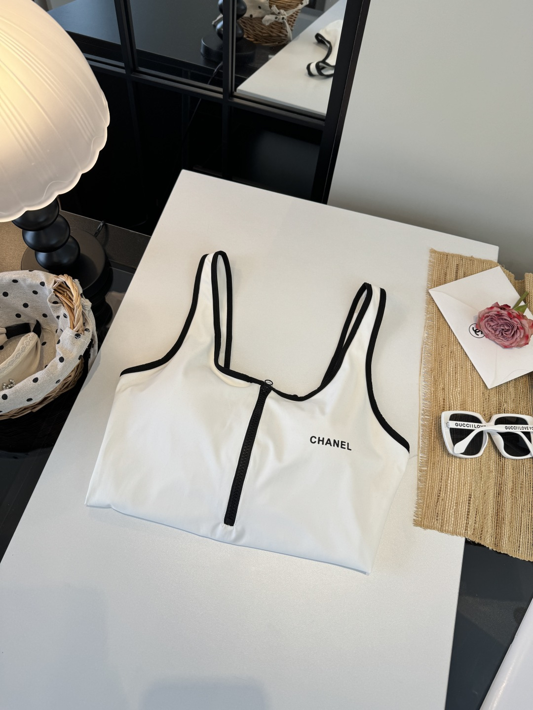 。Chanel香奈儿新款连体泳衣S M L XL