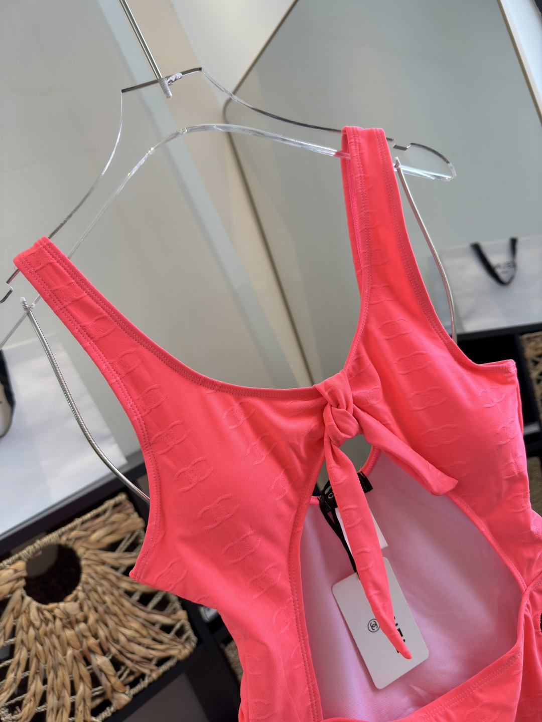 。Chanel香奈儿新款连体泳衣S M L XL