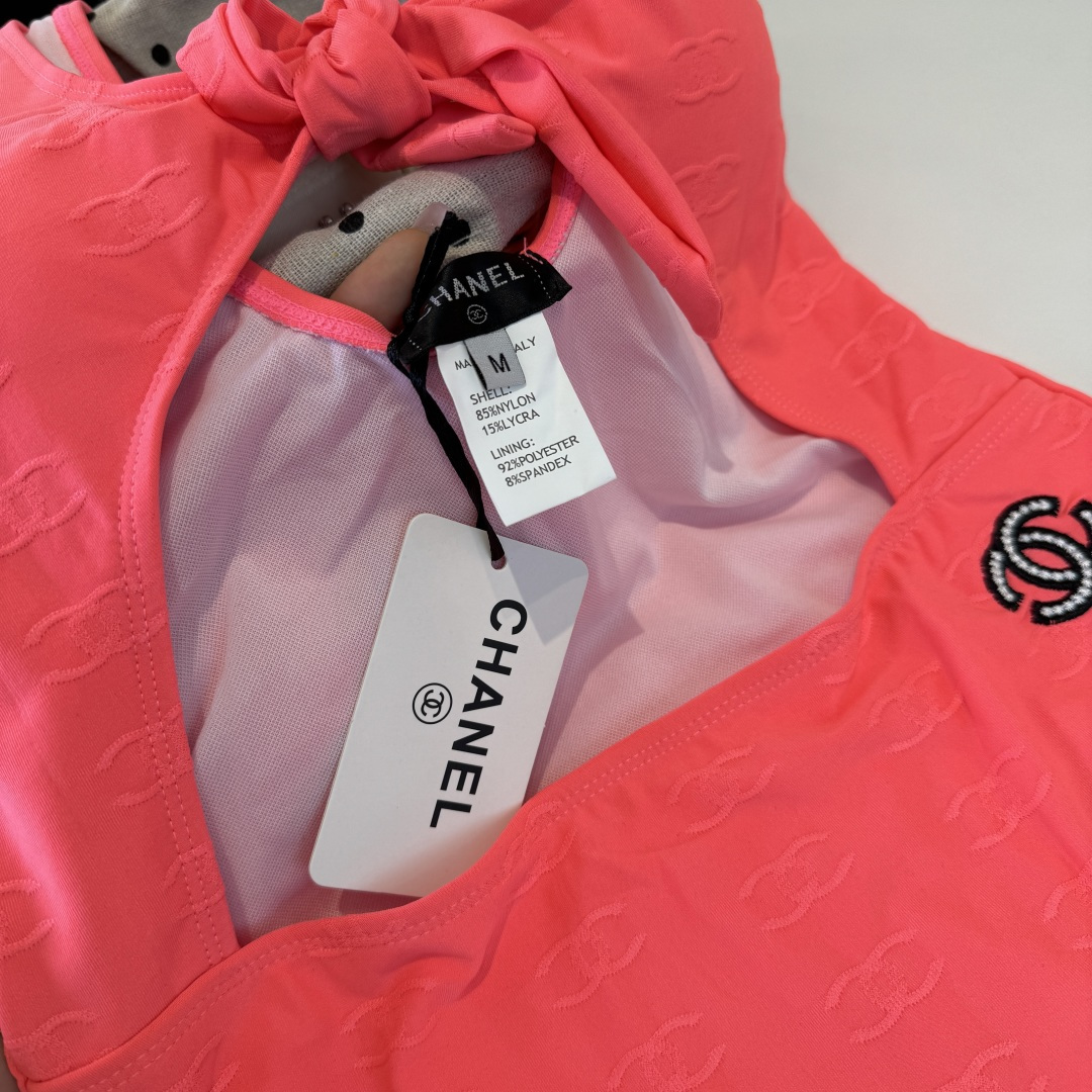 。Chanel香奈儿新款连体泳衣S M L XL