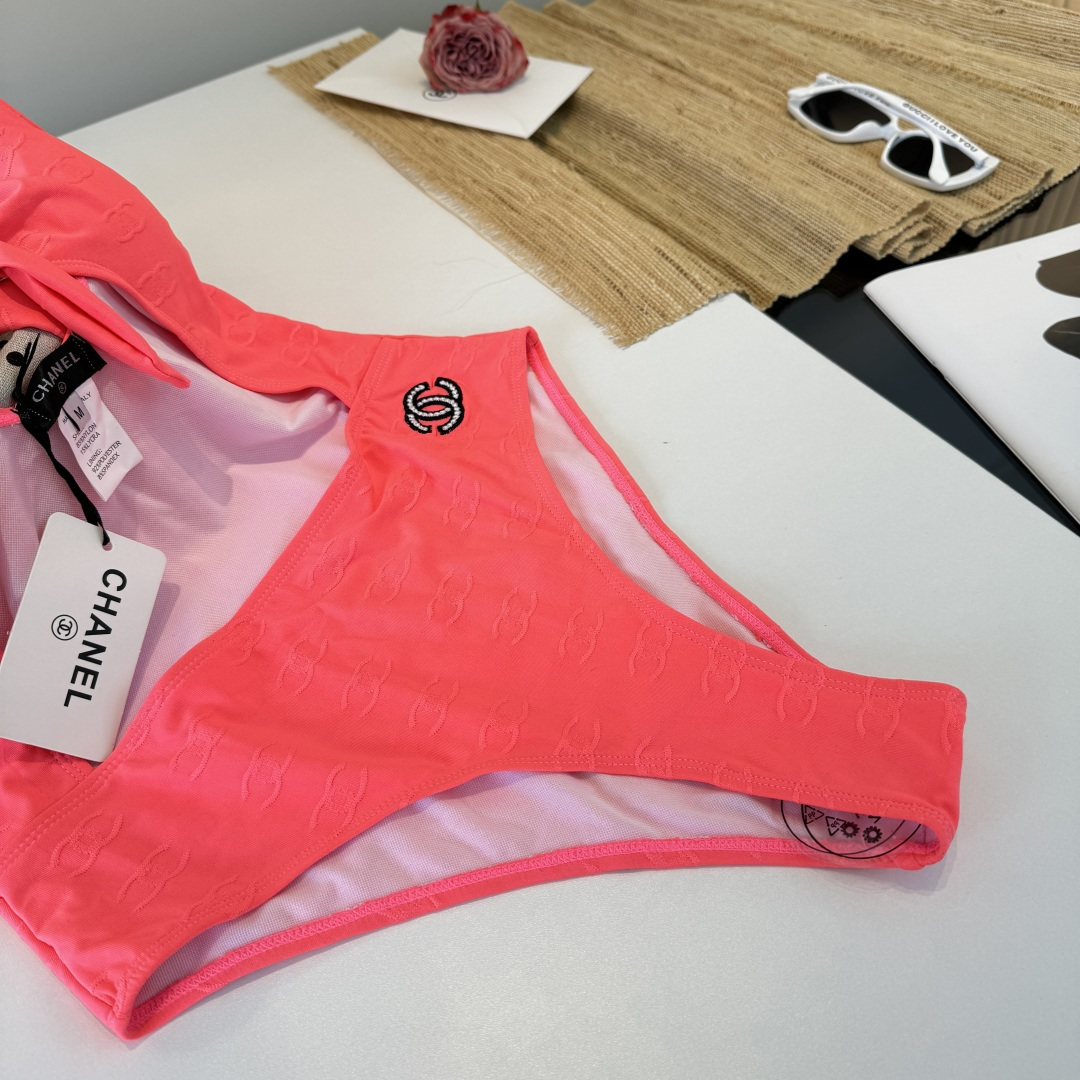 。Chanel香奈儿新款连体泳衣S M L XL