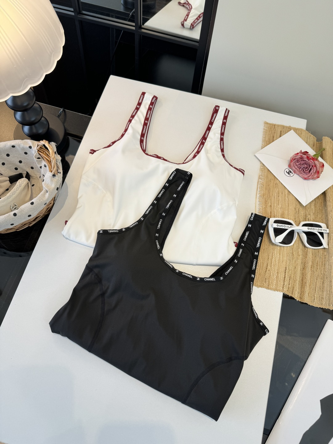 。Chanel香奈儿新款连体泳衣S M L XL