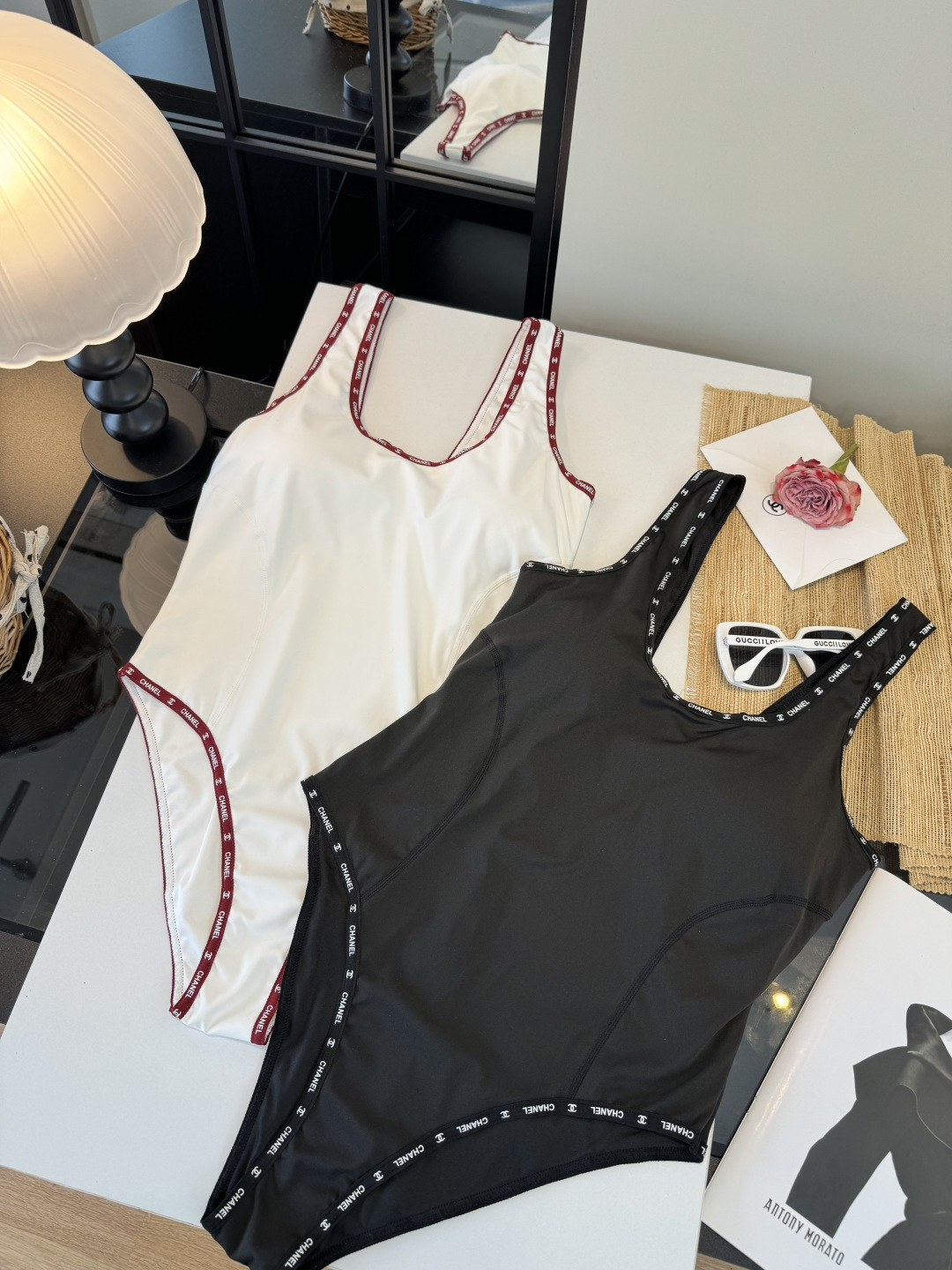 。Chanel香奈儿新款连体泳衣S M L XL