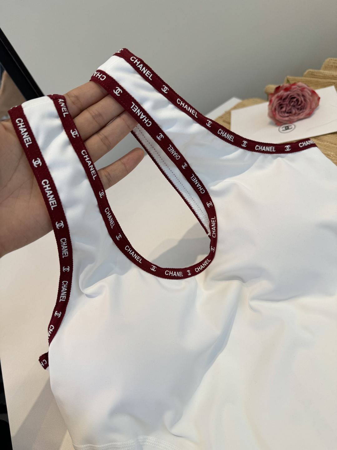 。Chanel香奈儿新款连体泳衣S M L XL