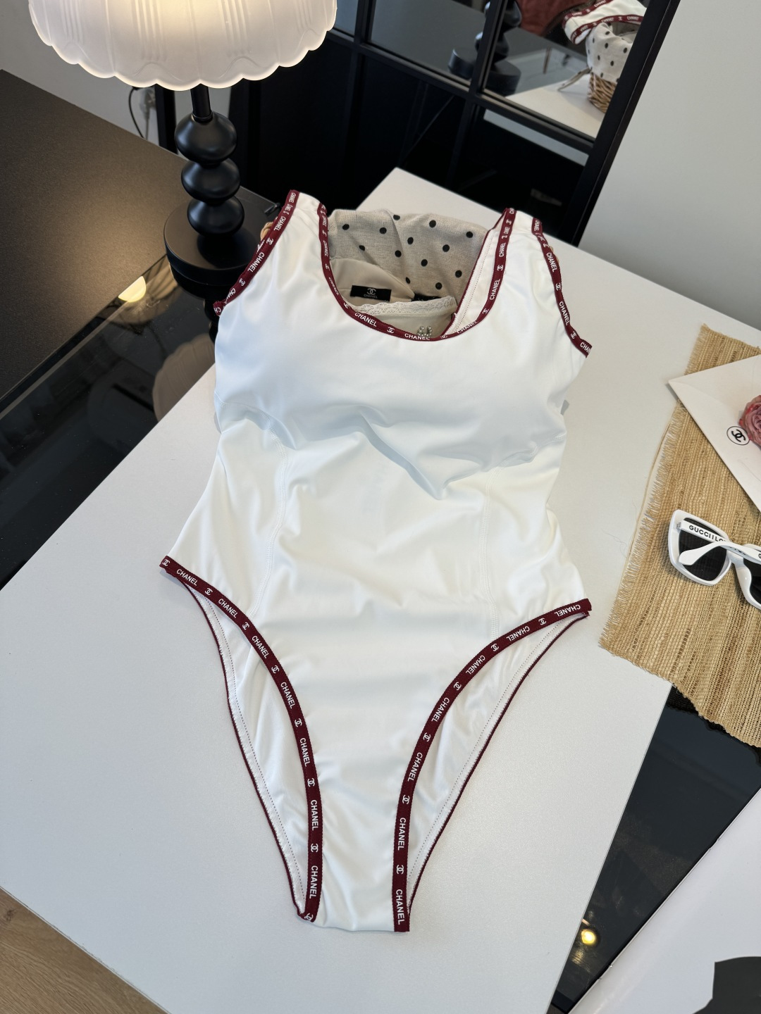 。Chanel香奈儿新款连体泳衣S M L XL