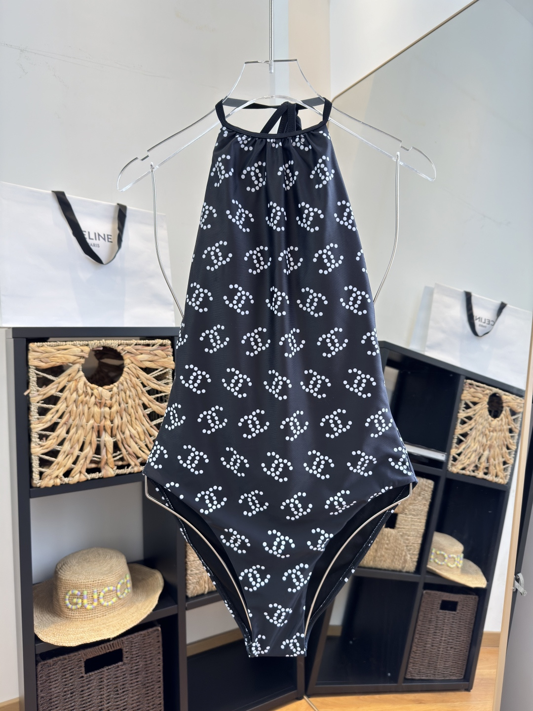 。Chanel香奈儿新款连体泳衣S M L XL
