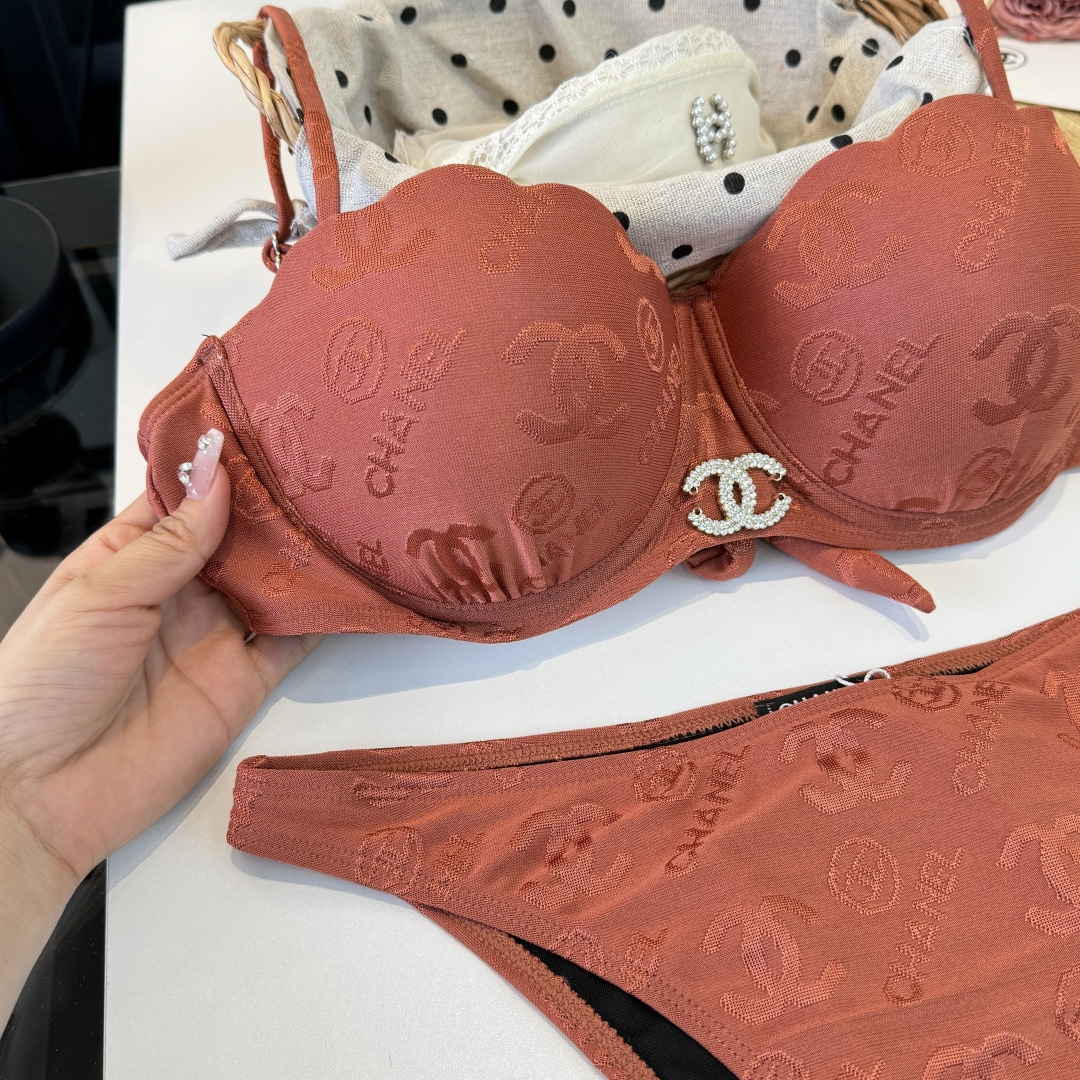 。Chanel香奈儿新款分体带钢圈比基尼泳衣S M L XL