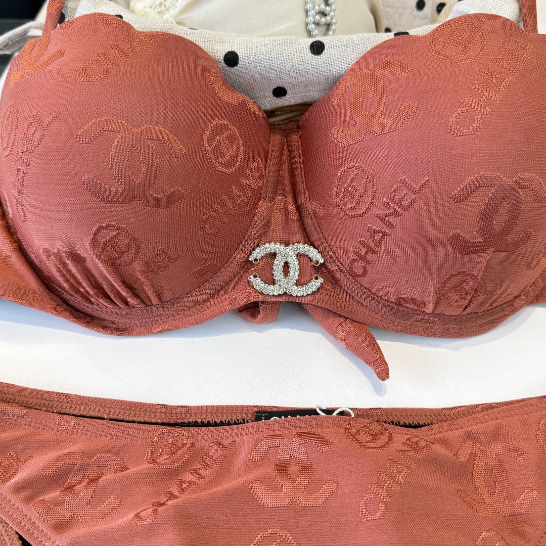 。Chanel香奈儿新款分体带钢圈比基尼泳衣S M L XL