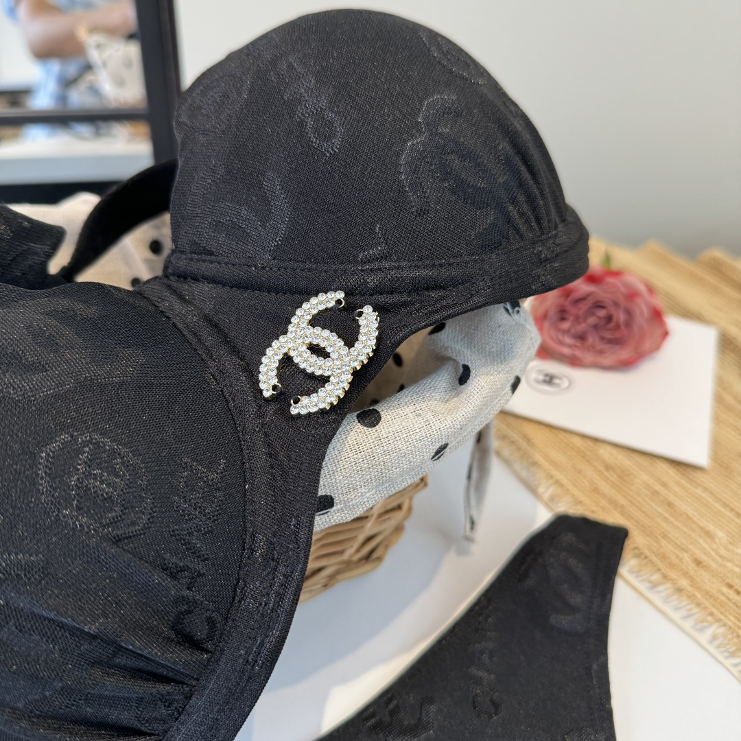 。Chanel香奈儿新款分体带钢圈比基尼泳衣S M L XL