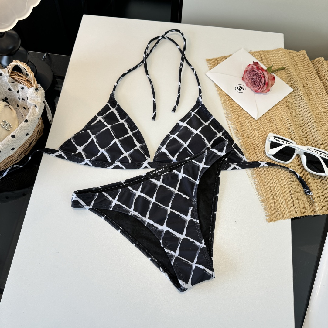 。Chanel香奈儿新款分体比基尼泳衣S M L XL