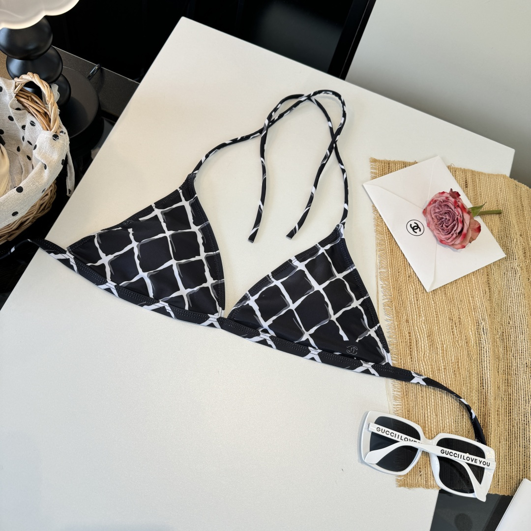 。Chanel香奈儿新款分体比基尼泳衣S M L XL