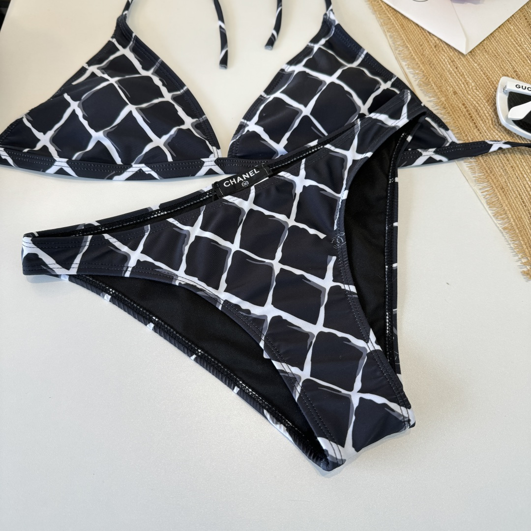 。Chanel香奈儿新款分体比基尼泳衣S M L XL