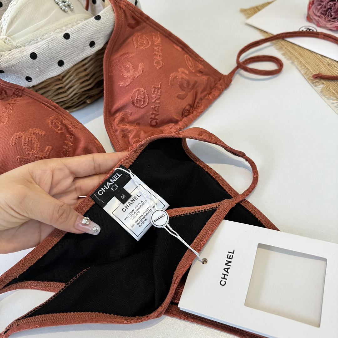 。Chanel香奈儿新款分体比基尼泳衣S M L XL