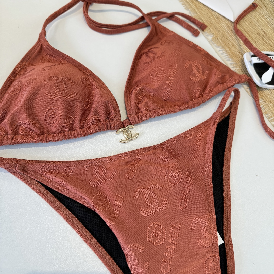 。Chanel香奈儿新款分体比基尼泳衣S M L XL